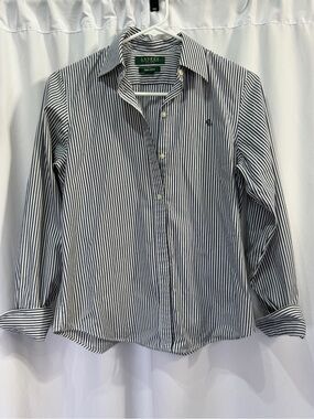Lauren Ralph Lauren petite navy & White Striped Button-Down Shirt